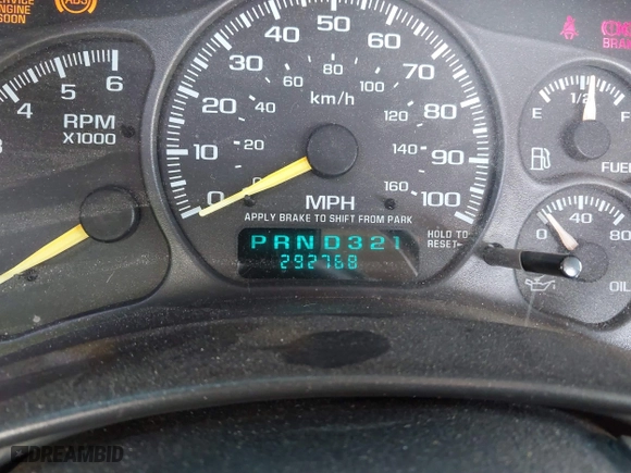 2000 Chevrolet Silverado 1500 LT with VIN 1GCEK19T9YE254579, listed as a IAAI auction lot 41620450 with 292,768 mi miles. Bid and sale history available at carsss.com. Image 14.