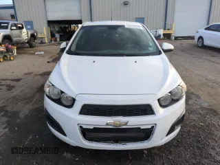 2013 Chevrolet Sonic LT with VIN 1G1JC5SB9D4162563, listed as a Copart auction lot 49792445 with 78,335 mi miles and Clean Title. Bid and sale history available at DreamBid. Image 5.