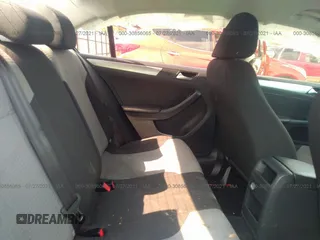 2017 Volkswagen Jetta S с VIN 3VW2B7AJ6HM314518, выставлен на аукционе IAAI как лот 30856065 с пробегом 82 698 миль миль и . История ставок и продаж доступна на DreamBid. Изображение 8.