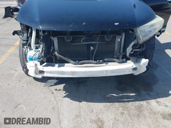 2013 Toyota Highlander Limited with VIN JTEDC3EH5D2013275, listed as a IAAI auction lot 42554477 with 161,252 mi miles and . Bid and sale history available at DreamBid. Image 6.