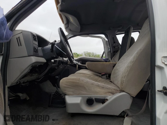 2000 Ford F-250 XL with VIN 1FTNW21F0YED33588, listed as a Copart auction lot 52149285 with 193,846 mi miles and Non repairable. Bid and sale history available at DreamBid. Image 7.