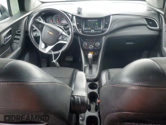 2019 Chevrolet Trax LT with VIN 3GNCJPSB8KL172033, listed as a Copart auction lot 48250125 with 98,956 mi miles and Salvage Title. Bid and sale history available at carsss.com. Image 8.