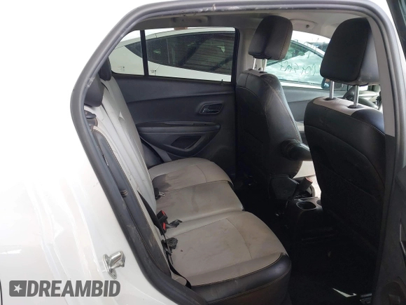 2020 Chevrolet Trax LT with VIN 3GNCJLSB4LL171777, listed as a IAAI auction lot 41789393 with 39,130 mi miles and . Bid and sale history available at DreamBid. Image 8.