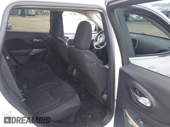 2017 Jeep Cherokee Latitude with VIN 1C4PJMCS7HW588228, listed as a IAAI auction lot 41839067 with 212,876 mi miles. Bid and sale history available at carsss.com. Image 8.