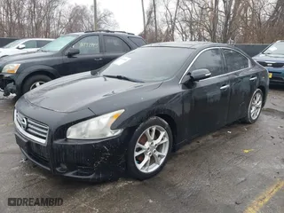 2014 Nissan Maxima 3.5 SV w/Premium Pkg with VIN 1N4AA5AP2EC912540, listed as a IAAI auction lot 41400905 with 240,195 mi miles. Bid and sale history available at carsss.com. Image 2.