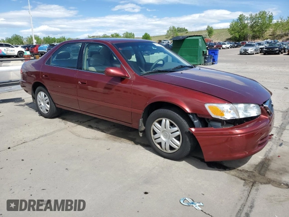 2001 Toyota Camry LE z VIN 4T1BF28K51U124747, wystawiony jako Copart lot #57482825 z przebiegiem 108 262 mil mil oraz Szkoda całkowita • Salvage title. Historia ofert i sprzedaży dostępna na DreamBid. Obrazek 4.