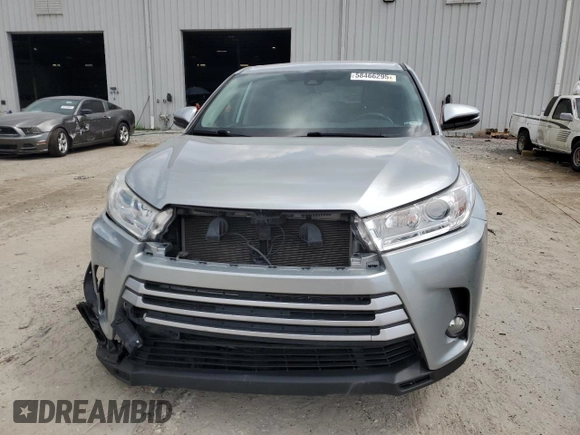 2018 Toyota Highlander LE with VIN 5TDZZRFH2JS284129, listed as a Copart auction lot 58466295 with 130,269 mi miles and Salvage title. Bid and sale history available at DreamBid. Image 5.