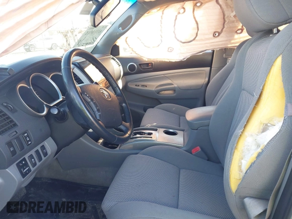 2009 Toyota Tacoma z VIN 5TEMU52N99Z621200, wystawiony jako IAAI lot #41318515 z przebiegiem 157 034 mil mil oraz . Historia ofert i sprzedaży dostępna na DreamBid. Obrazek 5.