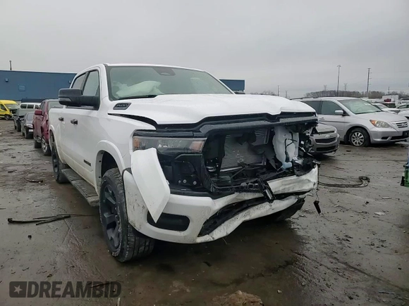2025 Ram 1500 Big Horn z VIN 1C6RRFFG9SN575912, wystawiony jako Copart lot #47302575 z przebiegiem 12 559 mil mil oraz Czysty tytuł • Clean title. Historia ofert i sprzedaży dostępna na DreamBid. Obrazek 10.