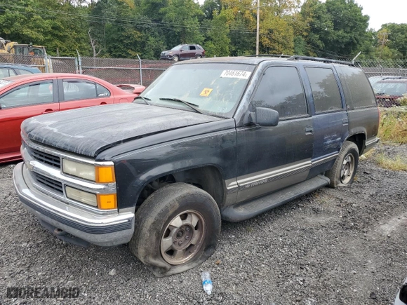 1999 Chevrolet Tahoe Z71 with VIN 1GNEK13R3XJ458174, listed as a Copart auction lot 70461674 with 181,622 mi miles and Salvage Title. Bid and sale history available at carsss.com. Image 1.