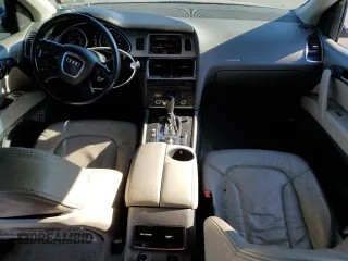 2007 Audi Q7 Premium with VIN WA1BV94L67D046626, listed as a Copart auction lot 82794274 with 196,023 mi miles and Salvage title. Bid and sale history available at DreamBid. Image 8.