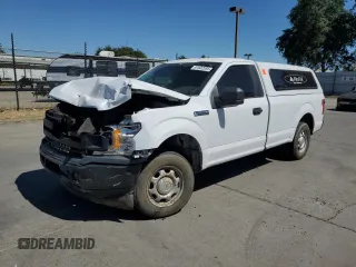 2020 Ford F-150 XL z VIN 1FTMF1CB5LKD41244, wystawiony jako Copart lot #61602095 z przebiegiem 122 074 mil mil oraz Szkoda całkowita • Salvage title. Historia ofert i sprzedaży dostępna na DreamBid. Obrazek 1.