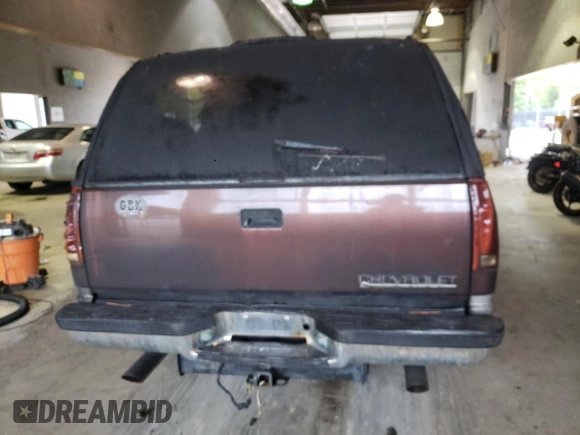 1997 Chevrolet Suburban with VIN 1GNEC16R1VJ352537, listed as a Copart auction lot 74200024 with 0 mi miles and Non Repairable. Bid and sale history available at carsss.com. Image 6.