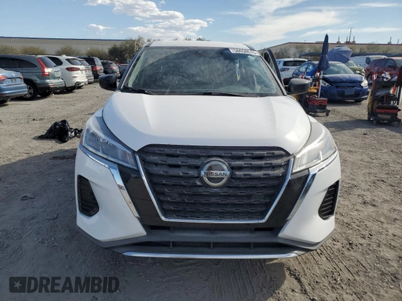 2021 Nissan Kicks S z VIN 3N1CP5BV1ML529192, wystawiony jako Copart lot #50658615 z przebiegiem Nie podano mil oraz Szkoda całkowita • Salvage title. Historia ofert i sprzedaży dostępna na DreamBid. Obrazek 5.