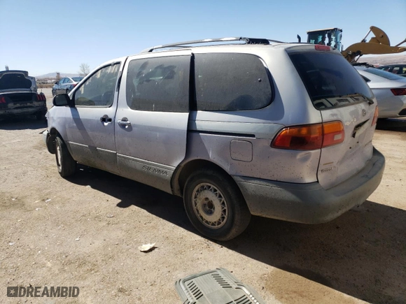 1998 Toyota Sienna LE with VIN 4T3ZF13C0WU088585, listed as a Copart auction lot 46517875 with 0 mi miles and Salvage Title. Bid and sale history available at carsss.com. Image 2.