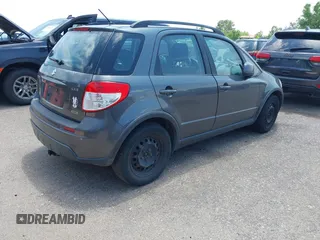 2010 Suzuki SX4 z VIN JS2YB5A34A6301894, wystawiony jako IAAI lot #42417056 z przebiegiem 211 791 mil mil oraz . Historia ofert i sprzedaży dostępna na DreamBid. Obrazek 4.