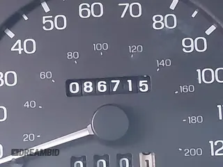 1997 Ford Escort LX z VIN 1FALP13P6VW375778, wystawiony jako IAAI lot #42787699 z przebiegiem 86 715 mil mil oraz . Historia ofert i sprzedaży dostępna na DreamBid. Obrazek 7.