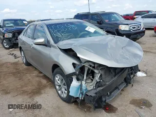2017 Toyota Camry XLE with VIN 4T1BF1FK0HU288396, listed as a IAAI auction lot 41898907 with 88,043 mi miles. Bid and sale history available at carsss.com. Image 1.