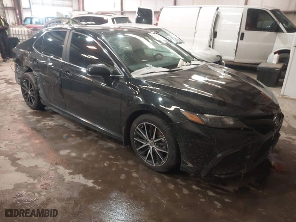 2023 Toyota Camry SE with VIN 4T1T11AK6PU086171, listed as a IAAI auction lot 41635837 with 48,044 mi miles. Bid and sale history available at carsss.com. Image 1.