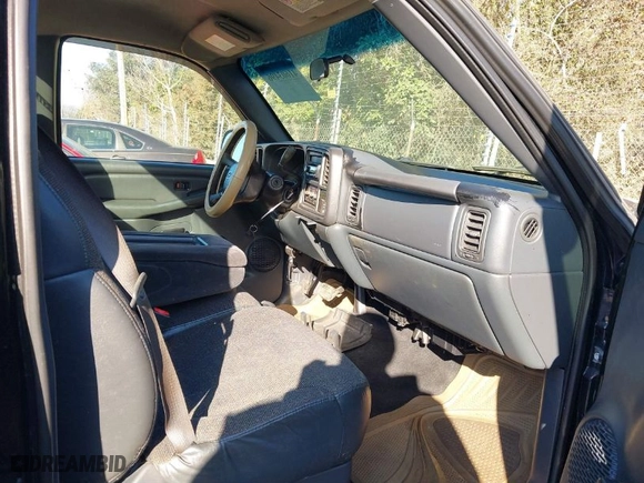 2002 Chevrolet Silverado 1500 with VIN 1GCEC14W52Z264296, listed as a IAAI auction lot 41603496 with 144,966 mi miles. Bid and sale history available at carsss.com. Image 5.