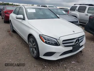 2019 Mercedes-Benz C 300 z VIN 55SWF8DB0KU284459, wystawiony jako IAAI lot #40895273 z przebiegiem Nie podano mil oraz . Historia ofert i sprzedaży dostępna na DreamBid. Obrazek 1.