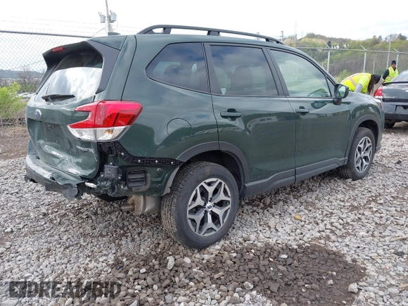 2023 Subaru Forester Premium z VIN JF2SKAEC4PH550195, wystawiony jako IAAI lot #42090869 z przebiegiem 7 271 mil mil oraz . Historia ofert i sprzedaży dostępna na DreamBid. Obrazek 4.
