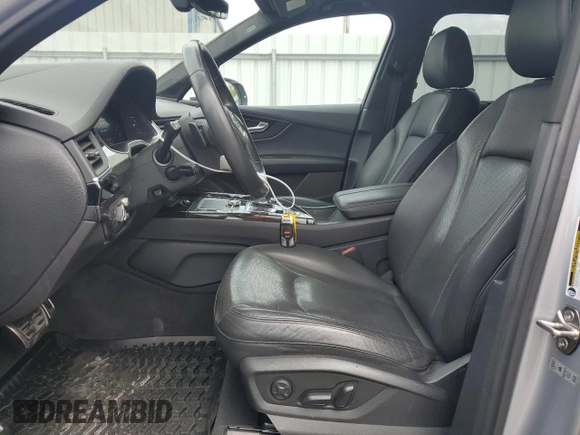 2017 Audi Q7 Prestige with VIN WA1VAAF76HD052020, listed as a Copart auction lot 51817455 with 117,602 mi miles and Clean Title. Bid and sale history available at carsss.com. Image 7.