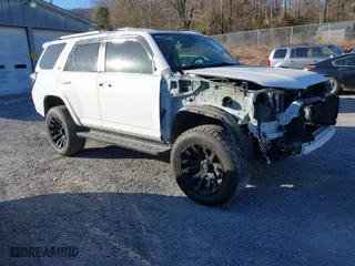 2019 Toyota 4Runner SR5 with VIN JTEBU5JR4K5726940, listed as a IAAI auction lot 41801853 with 81,097 mi miles. Bid and sale history available at carsss.com. Image 1.