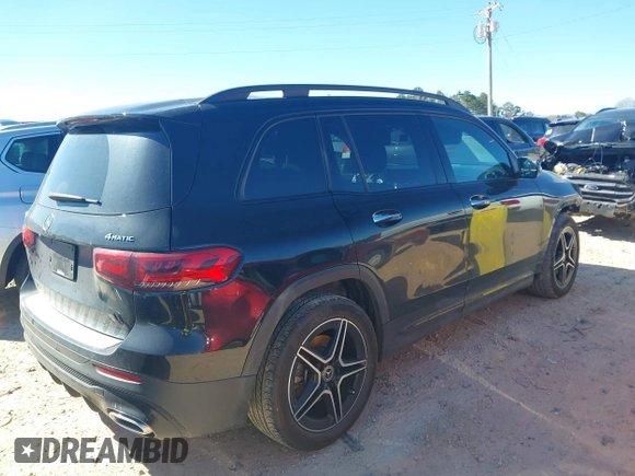 2021 Mercedes-Benz GLB 250 z VIN W1N4M4HB8MW115802, wystawiony jako IAAI lot #41738469 z przebiegiem 41 980 mil mil oraz . Historia ofert i sprzedaży dostępna na DreamBid. Obrazek 4.