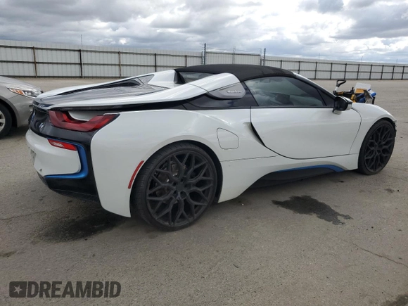 2019 BMW i8 z VIN WBY2Z6C51KVB82985, wystawiony jako Copart lot #47491815 z przebiegiem 74 489 mil mil oraz Szkoda całkowita • Salvage title. Historia ofert i sprzedaży dostępna na DreamBid. Obrazek 3.