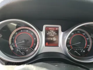 2018 Dodge Journey SXT z VIN 3C4PDDBG8JT364126, wystawiony jako Copart lot #43272265 z przebiegiem 107 075 mil mil oraz Szkoda całkowita • Salvage title. Historia ofert i sprzedaży dostępna na DreamBid. Obrazek 9.