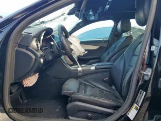 2019 Mercedes-Benz C 300 with VIN 55SWF8DB6KU306139, listed as a Copart auction lot 61491765 with Not provided miles and Clean title. Bid and sale history available at DreamBid. Image 7.