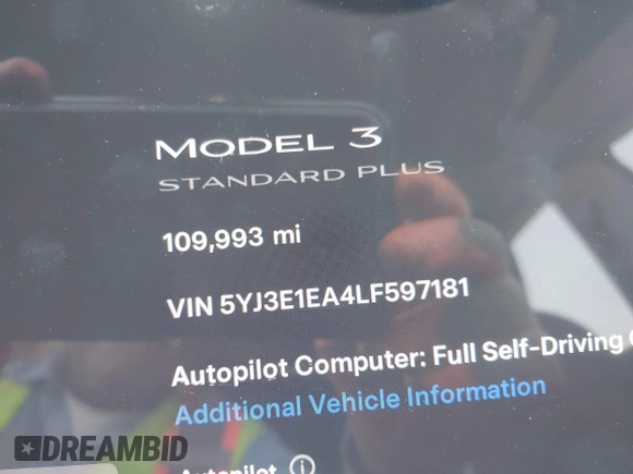 2020 Tesla Model 3 Standard Range Plus z VIN 5YJ3E1EA4LF597181, wystawiony jako IAAI lot #42283159 z przebiegiem 109 993 mil mil oraz . Historia ofert i sprzedaży dostępna na DreamBid. Obrazek 14.