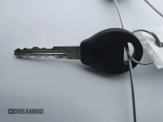 2014 Nissan NV S z VIN 1N6BF0KXXEN107999, wystawiony jako IAAI lot #40969864 z przebiegiem 161 431 mil mil oraz . Historia ofert i sprzedaży dostępna na DreamBid. Obrazek 11.