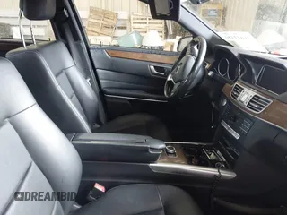 2016 Mercedes-Benz E-Class E 350 Luxury with VIN WDDHF8JB4GB178501, listed as a IAAI auction lot 41043310 with 126,903 mi miles. Bid and sale history available at carsss.com. Image 5.