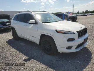 2017 Jeep Cherokee Overland with VIN 1C4PJLJS1HW640840, listed as a Copart auction lot 61449965 with 53,277 mi miles and Salvage title. Bid and sale history available at DreamBid. Image 4.