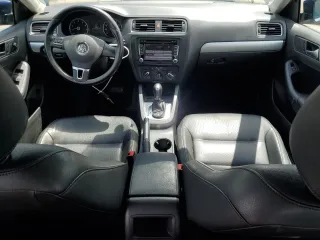 2013 Volkswagen Jetta SE with VIN 3VWDP7AJ3DM421904, listed as a Copart auction lot 63367515 with 98,523 mi miles and Salvage title. Bid and sale history available at DreamBid. Image 8.