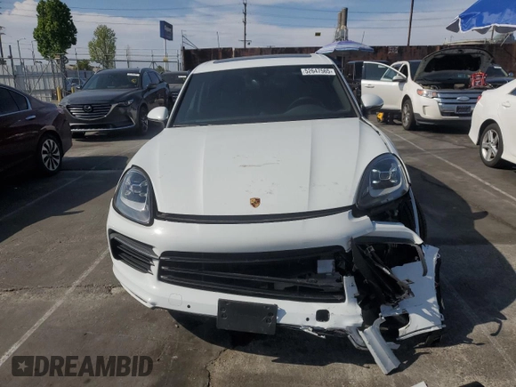 2021 Porsche Cayenne with VIN WP1AA2AYXMDA00148, listed as a Copart auction lot 52647565 with 27,977 mi miles and Salvage title. Bid and sale history available at DreamBid. Image 5.