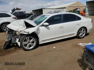 2015 Volkswagen Passat SEL Premium z VIN 1VWCV7A37FC072477, wystawiony jako Copart lot #53499125 z przebiegiem 126 207 mil mil oraz Szkoda całkowita • Salvage title. Historia ofert i sprzedaży dostępna na DreamBid. Obrazek 1.