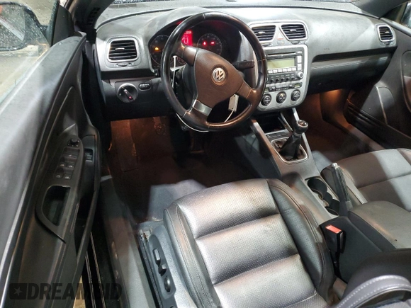 2008 Volkswagen Eos Turbo with VIN WVWAA71FX8V035155, listed as a Copart auction lot 56005035 with 174,123 mi miles and Salvage Title. Bid and sale history available at DreamBid. Image 8.