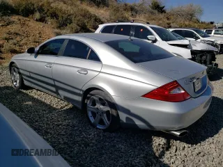 2006 Mercedes-Benz CLS-Class with VIN WDDDJ75X16A073061, listed as a Copart auction lot 75658154 with 107,689 mi miles and Salvage Title. Bid and sale history available at carsss.com. Image 2.