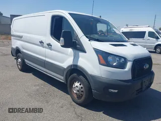 2023 Ford Transit z VIN 1FTYE2Y89PKA72629, wystawiony jako IAAI lot #42633315 z przebiegiem 61 547 mil mil oraz . Historia ofert i sprzedaży dostępna na DreamBid. Obrazek 1.