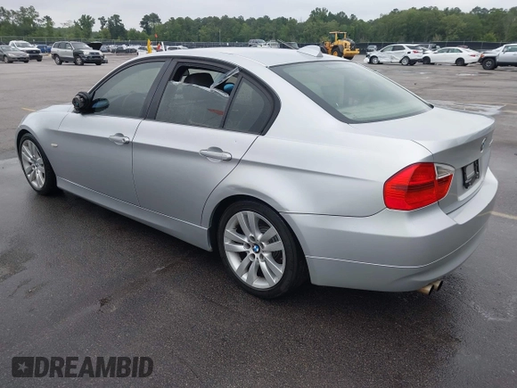 2006 BMW 3 Series 325i with VIN WBAVB13556K000616, listed as a IAAI auction lot 42422569 with 201,931 mi miles and . Bid and sale history available at DreamBid. Image 3.