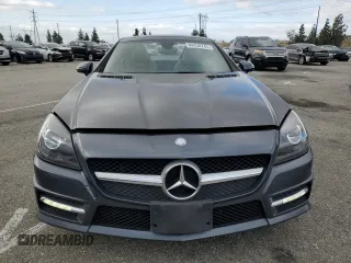 2012 Mercedes-Benz SLK 350 z VIN WDDPK5HA9CF024663, wystawiony jako Copart lot #44438745 z przebiegiem 118 331 mil mil oraz Szkoda całkowita • Salvage title. Historia ofert i sprzedaży dostępna na DreamBid. Obrazek 5.