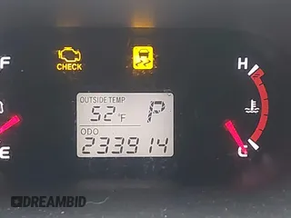2009 Toyota Matrix S with VIN 2T1LE40E29C004183, listed as a IAAI auction lot 41698226 with 233,914 mi miles. Bid and sale history available at carsss.com. Image 7.