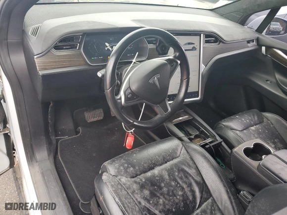 2016 Tesla Model X 70D with VIN 5YJXCAE27GF001762, listed as a Copart auction lot 47261873 with 119,010 mi miles. Bid and sale history available at carsss.com. Image 8.