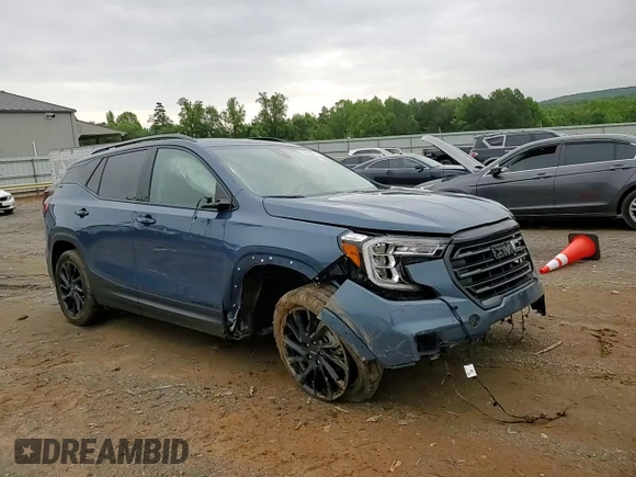 2024 GMC Terrain SLT with VIN 3GKALVEGXRL402255, listed as a Copart auction lot 58592915 with 8,998 mi miles and Salvage title. Bid and sale history available at DreamBid. Image 14.
