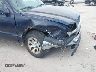 2005 Chevrolet Silverado 1500 with VIN 1GCEC14X05Z358521, listed as a IAAI auction lot 41904914 with 144,170 mi miles and . Bid and sale history available at DreamBid. Image 6.