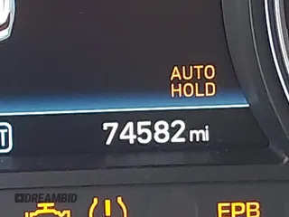 2020 Genesis G70 2.0T z VIN KMTG34LA0LU055791, wystawiony jako IAAI lot #42612619 z przebiegiem 74 582 mil mil oraz . Historia ofert i sprzedaży dostępna na DreamBid. Obrazek 15.