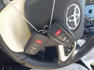 2017 Toyota Prius Two z VIN JTDKARFU9H3043444, wystawiony jako IAAI lot #41729481 z przebiegiem 148 706 mil mil oraz . Historia ofert i sprzedaży dostępna na DreamBid. Obrazek 11.
